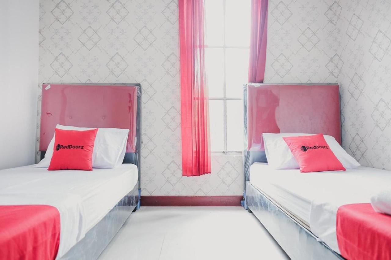 Reddoorz Near Nagoya Hill Batam 4 Jodoh (Batam) Exterior foto
