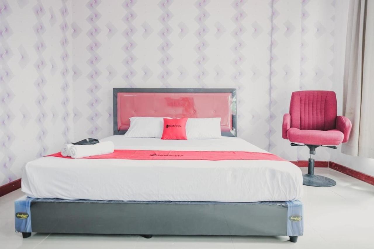 Reddoorz Near Nagoya Hill Batam 4 Jodoh (Batam) Exterior foto