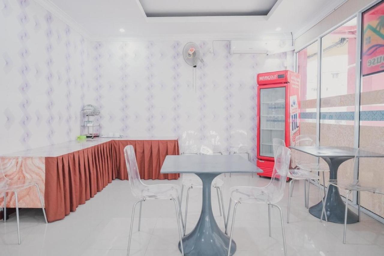 Reddoorz Near Nagoya Hill Batam 4 Jodoh (Batam) Exterior foto
